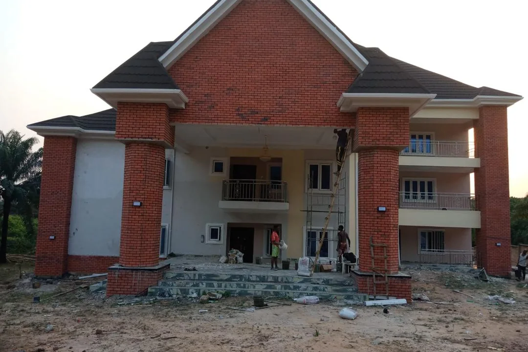 Private residential building during construction in Ezimo